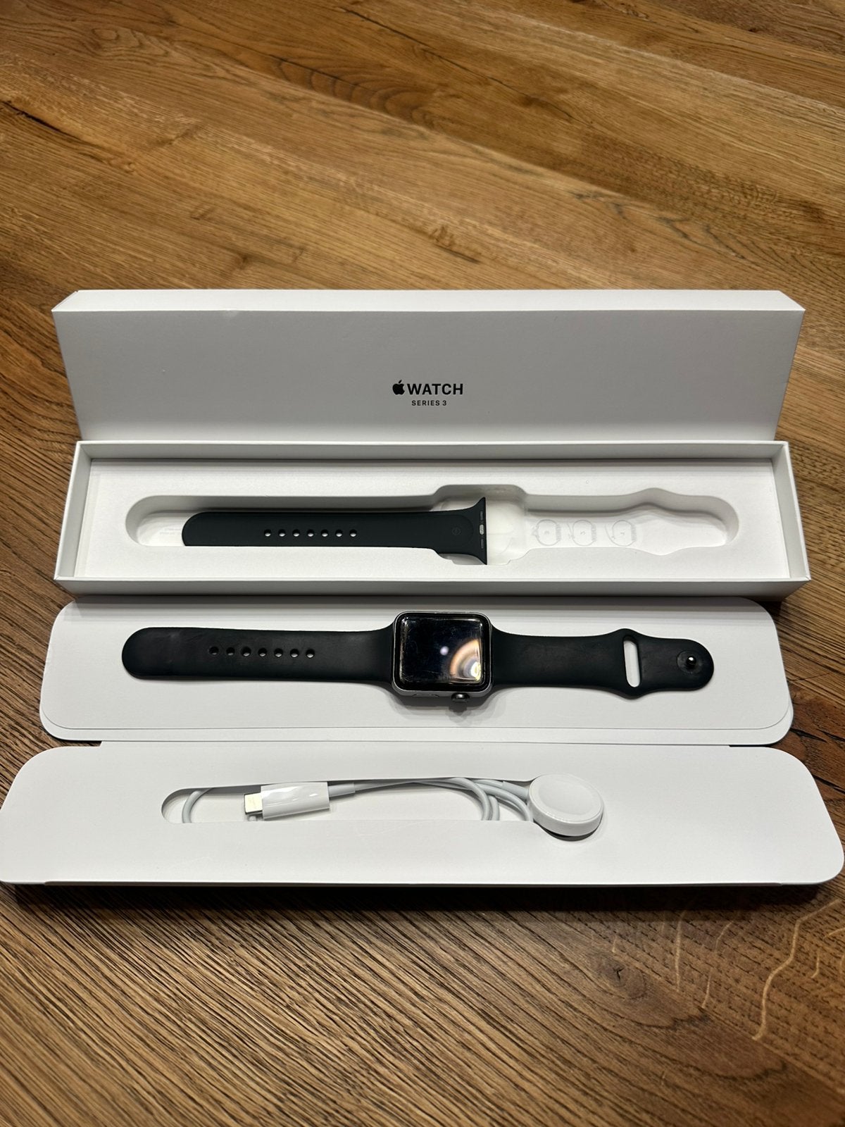 Apple watch 3 series 42mm compleet, Ophalen of Verzenden, Gebruikt, Zwart, IOS