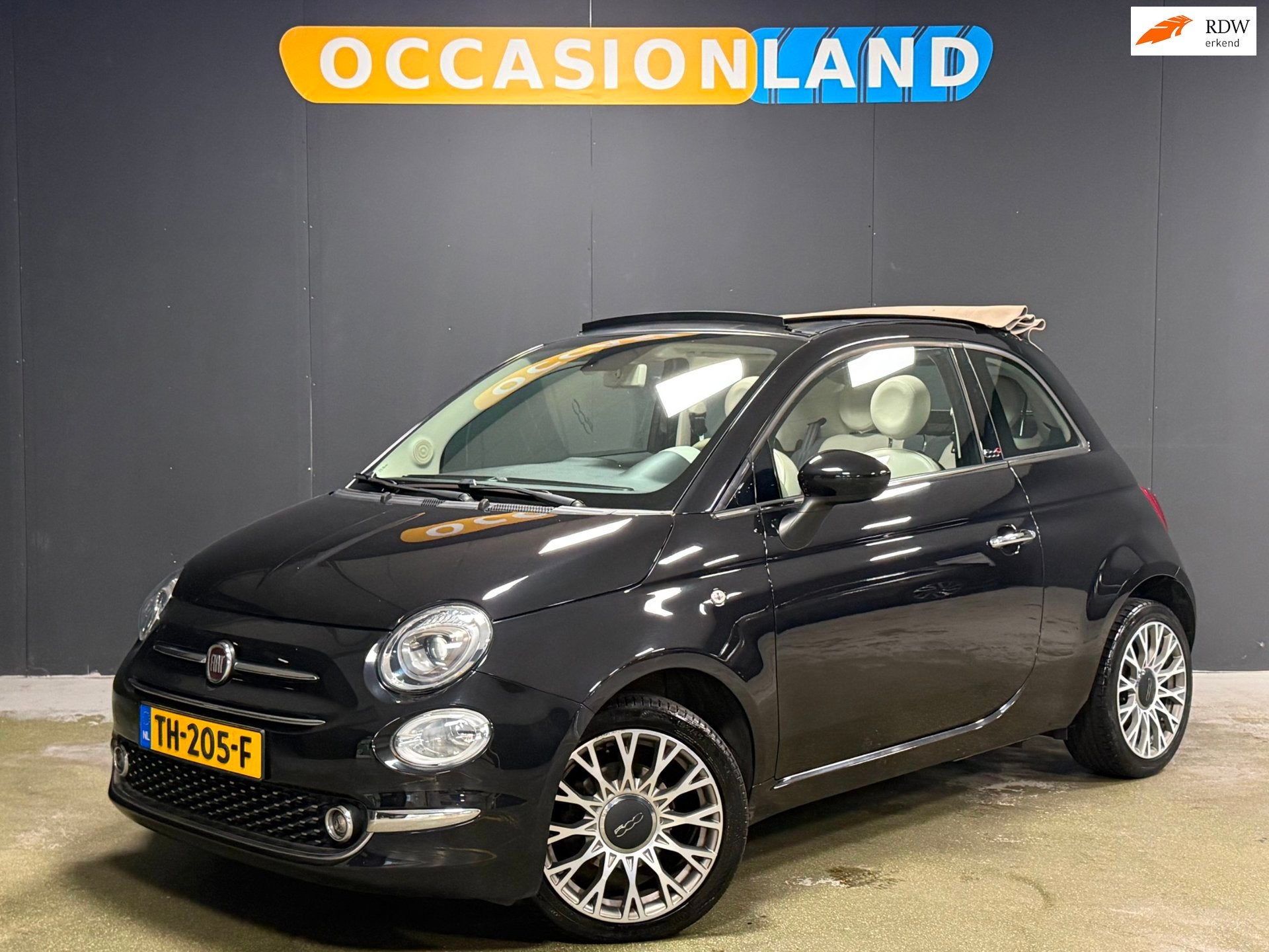 Fiat 500 C 0.9 TwinAir Turbo Collezione|CABRIO|BLUETOOTH|NAV, Auto's, Fiat, Gebruikt, Cabriolet, Leder en Stof, Zwart