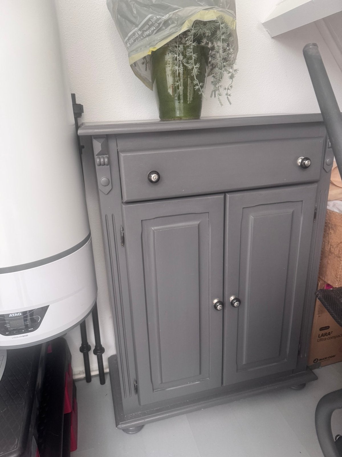 Landelijk grijs kastje / brocante kast – sfeervol en stevig, Ophalen, Zo goed als nieuw, 25 tot 50 cm, 50 tot 100 cm