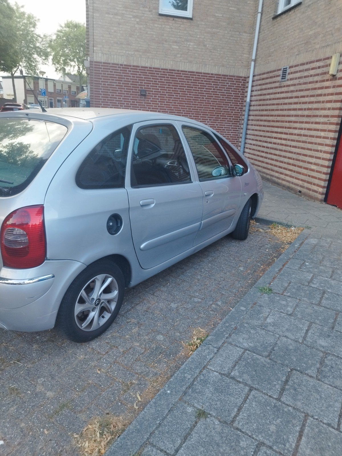 Citroën Xsara 2.0 16V Picasso AUT 2004 Grijs, Auto's, 136 pk, Xsara, 4 cilinders, 700 kg