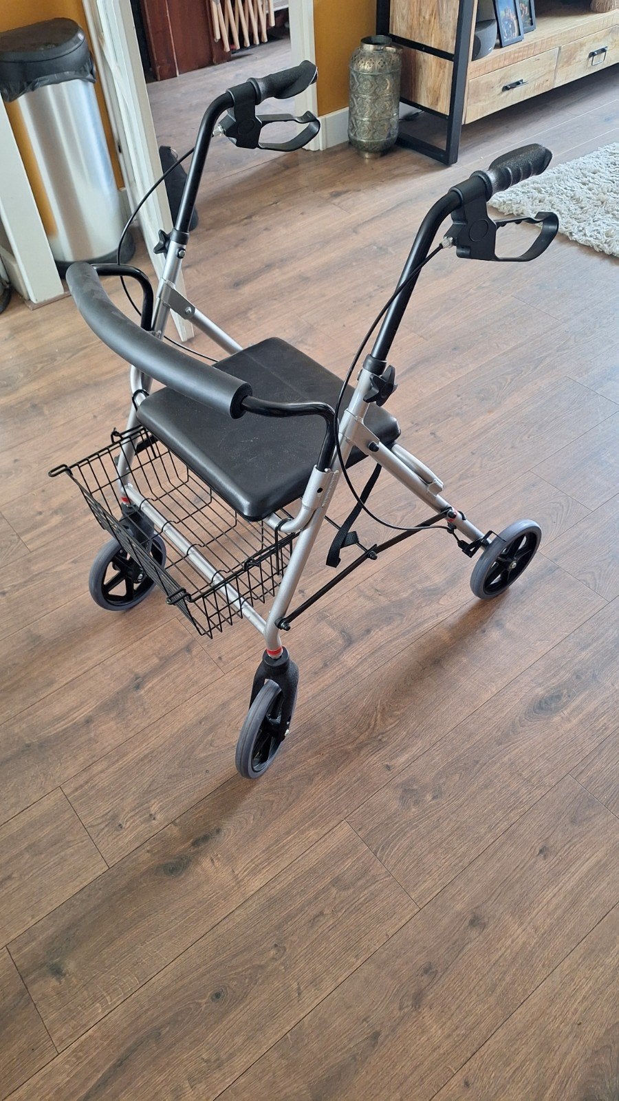 Rollator, inklapbaar en lichtgewicht, Ophalen, Lichtgewicht, Zo goed als nieuw
