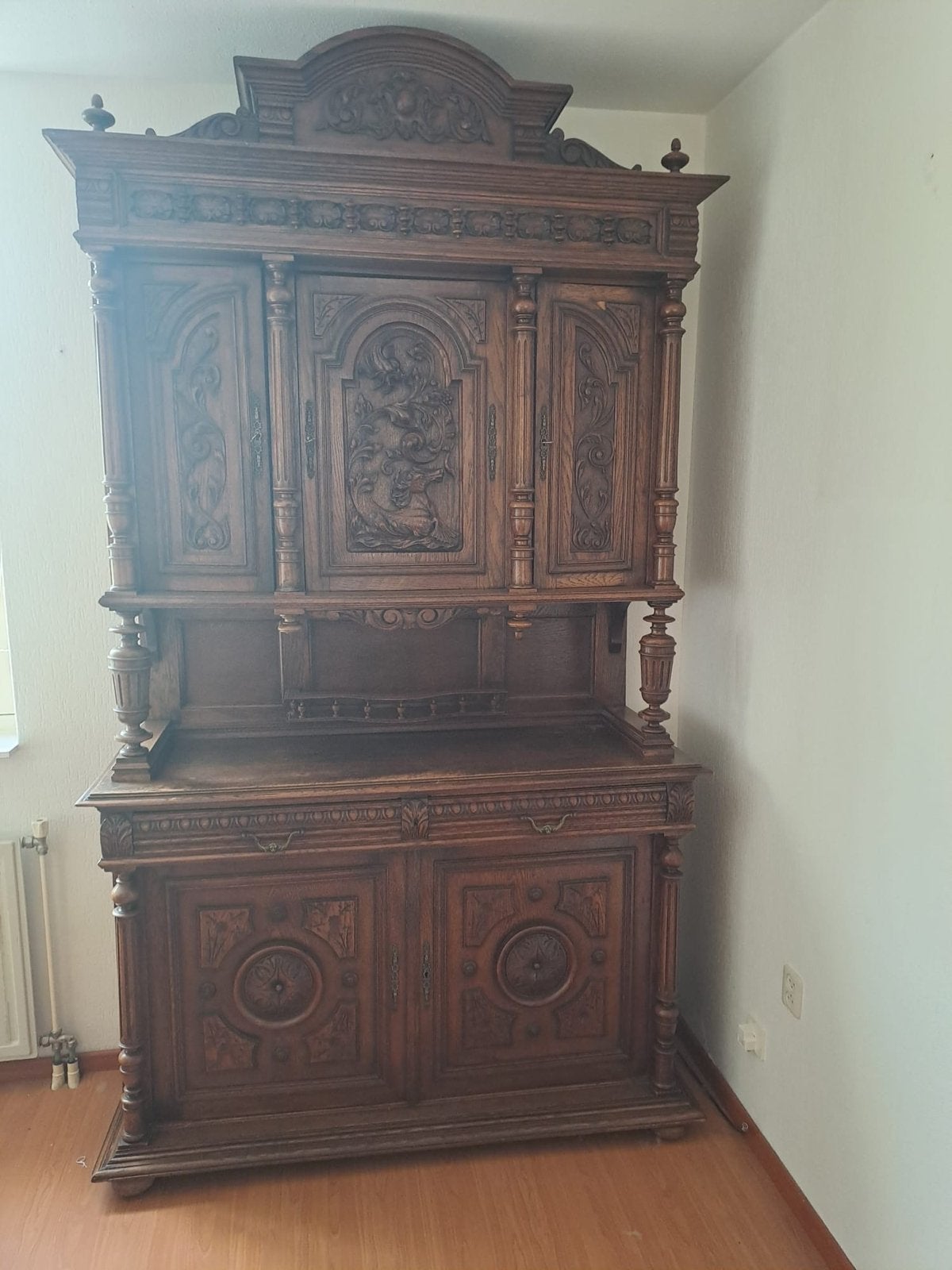 Antiek eiken dressoir / kast, Ophalen