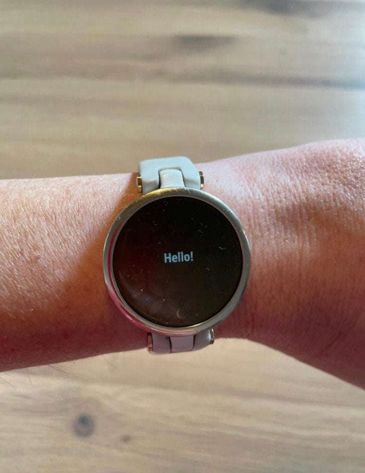 Garmin Lily Smartwatch, Gebruikt, Snelheid, Wit, Ophalen of Verzenden