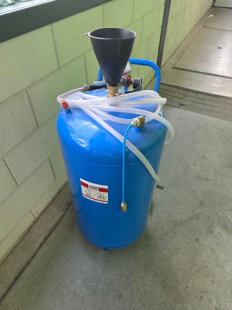 Droogschuim maker HBM 80 Liter, 25 tot 100 liter, Ophalen, Zo goed als nieuw, 200 tot 400 liter/min