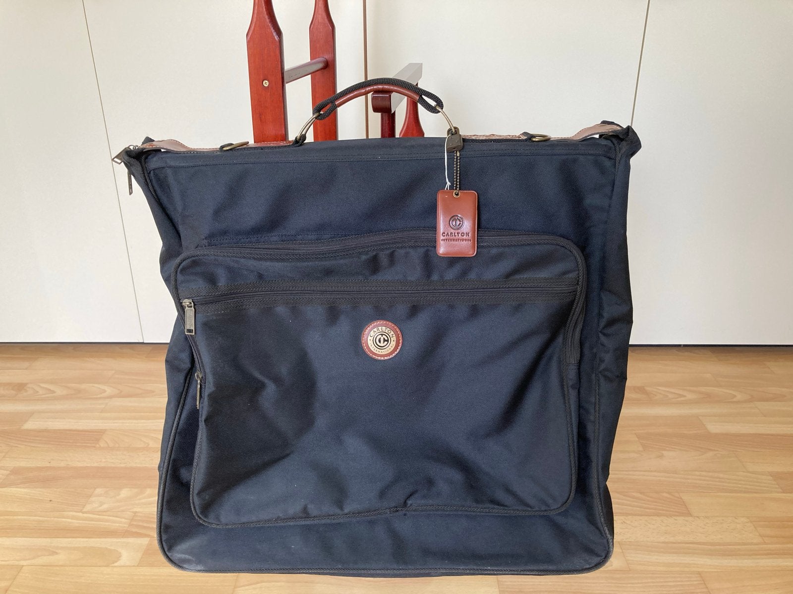 Carlton Kledingzak/Reistas - Ideaal voor kostuums, Ophalen, 30 cm of meer, Gebruikt, Zwart