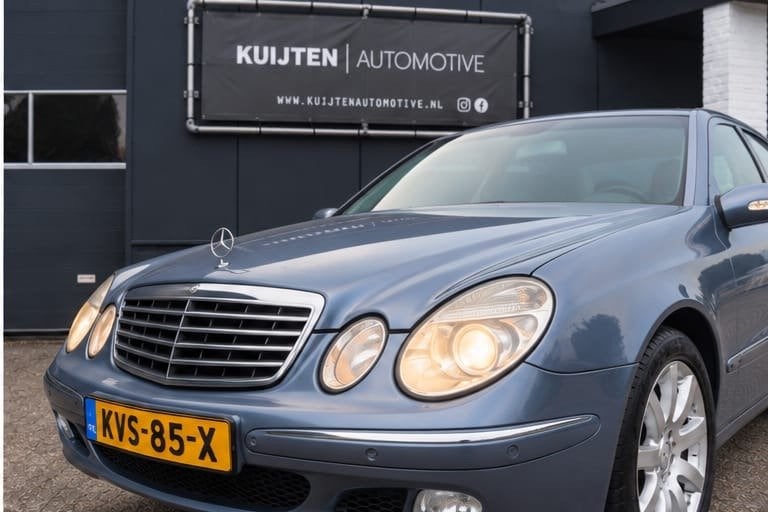 Mercedes-Benz E-klasse 500 Elegance 4-Matic / 1e eigenaar /, Auto's, Automaat, Gebruikt, 8 cilinders, Blauw