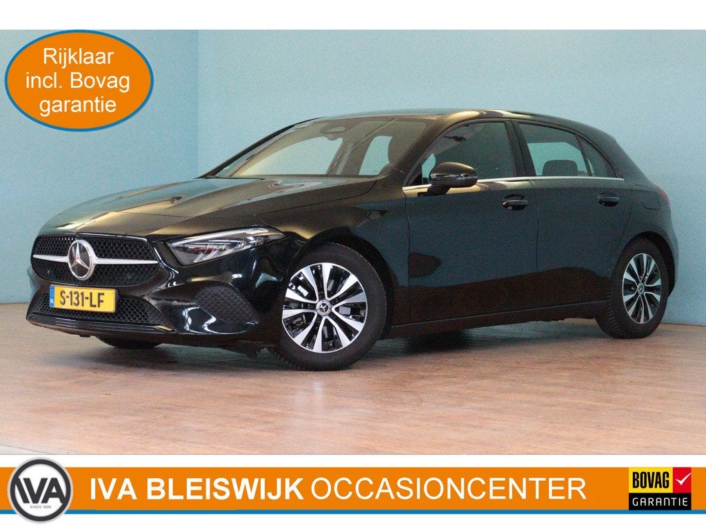 Mercedes-Benz A-Klasse 180 Business Line Automaat | NAVI / A, Auto's, 136 pk, Gebruikt, 4 cilinders, Zwart