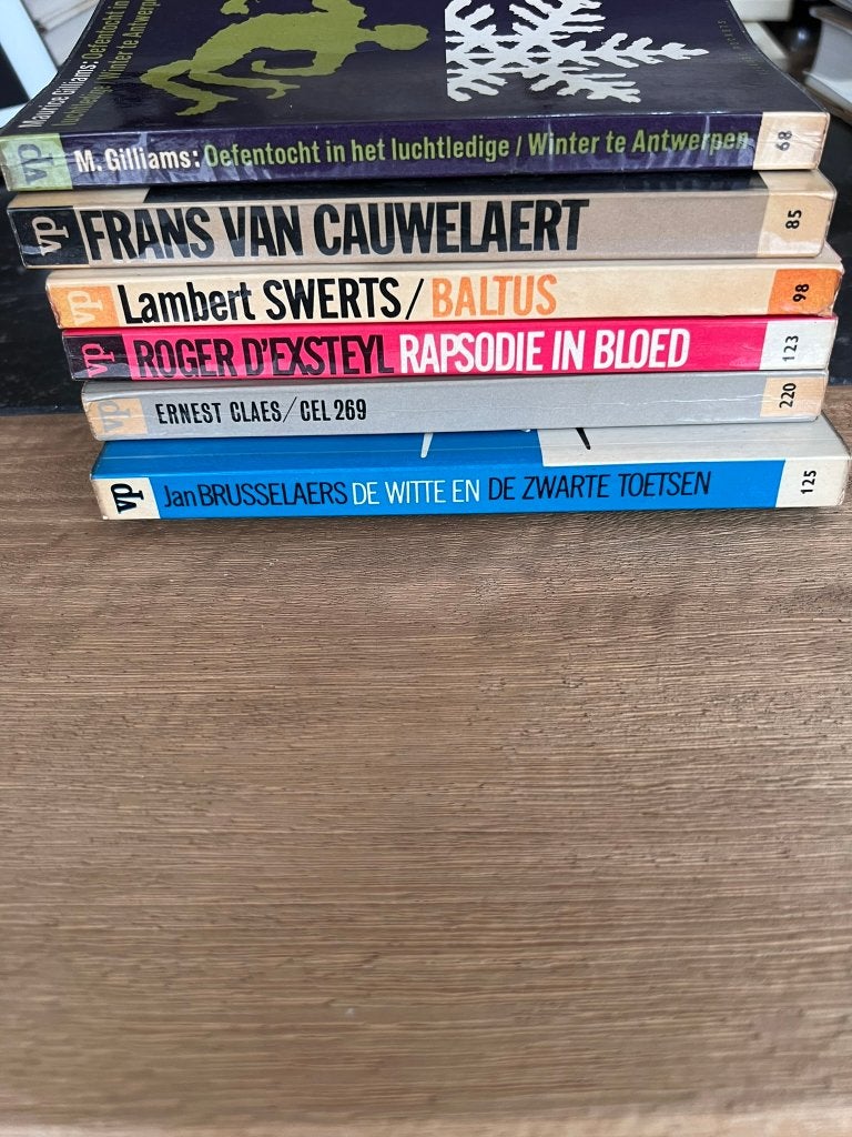 Pakketje Vlaamse Pockets, 6 stuks *Brusselaers, Claes, Gilli, Ophalen of Verzenden, Gelezen, België