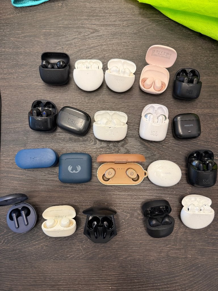 20pcs wireless earbuds - JBL, Soundcore, Huawei etc