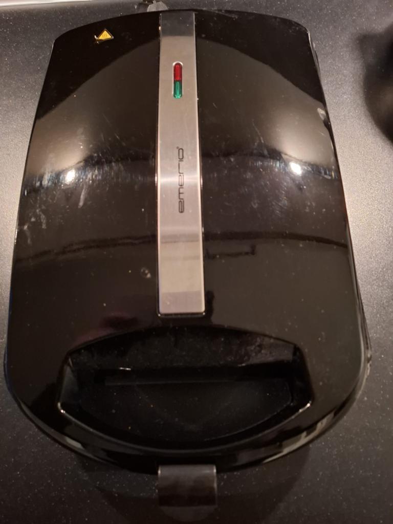 Emerio tosti ijzer / sandwich maker (4 tegelijk), Witgoed en Apparatuur, Ophalen of Verzenden, Gebruikt