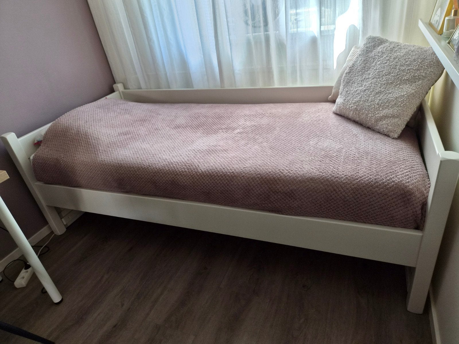 Wit houten eenpersoonsbed Alta Meubelen met lattenbodem, Huis en Inrichting, Ophalen, Gebruikt, 90 cm, Eenpersoons
