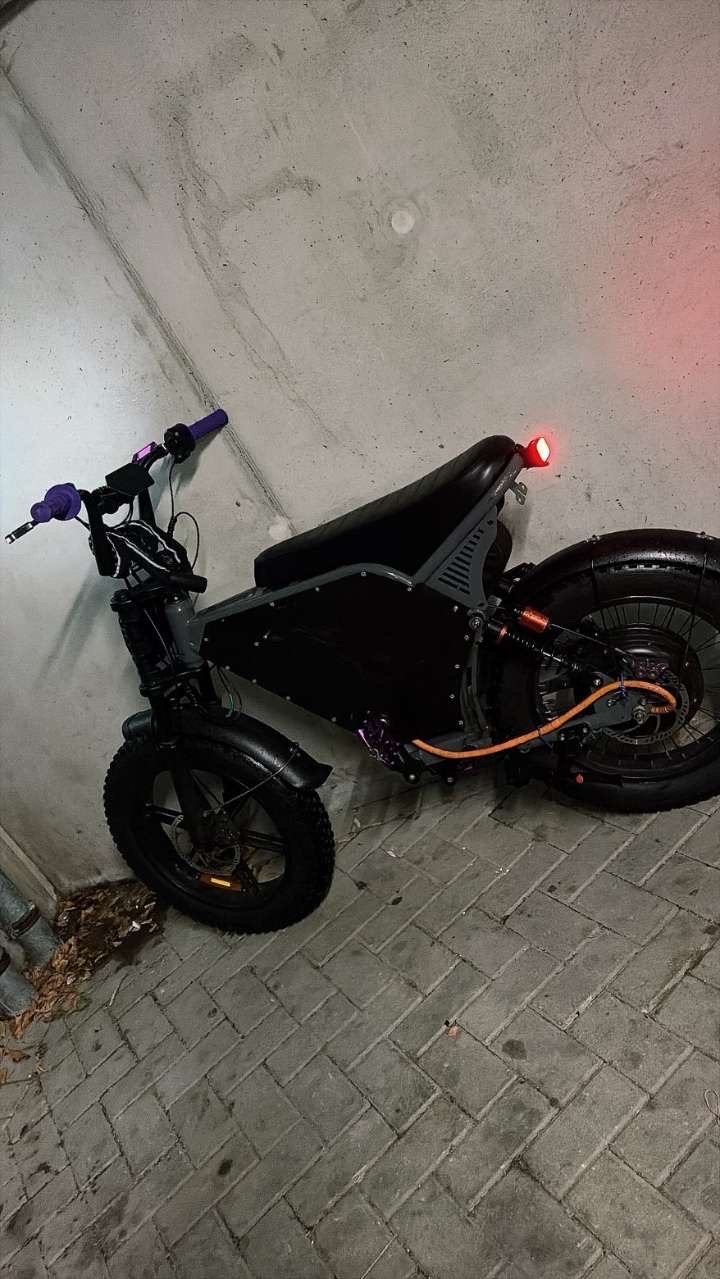 Krachtige Fatbike 8000W 84V met Motorremmen - Top 139 km/u, Fietsen en Brommers, Gebruikt, 51 tot 55 cm, 50 km per accu of meer