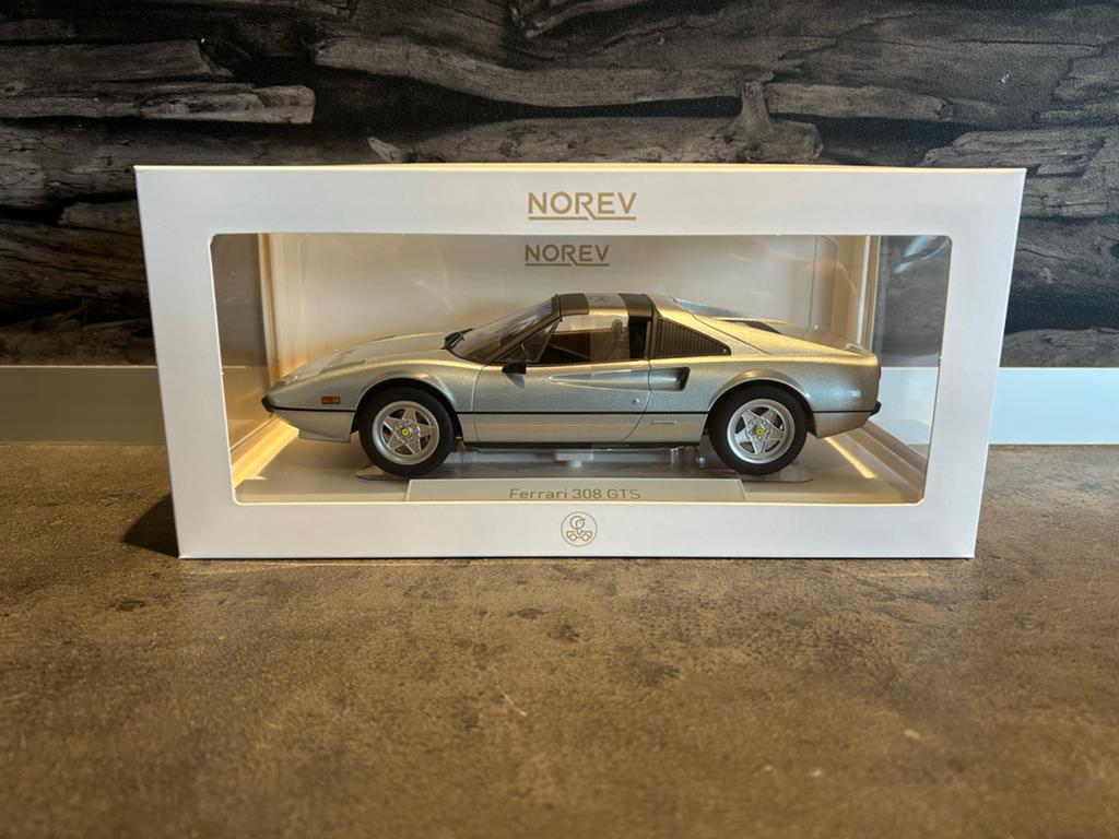 1:18 Norev Ferrari 308 GTS schaalmodel - nieuw, Hobby en Vrije tijd, Modelauto's | 1:18, Ophalen of Verzenden, Nieuw, Norev