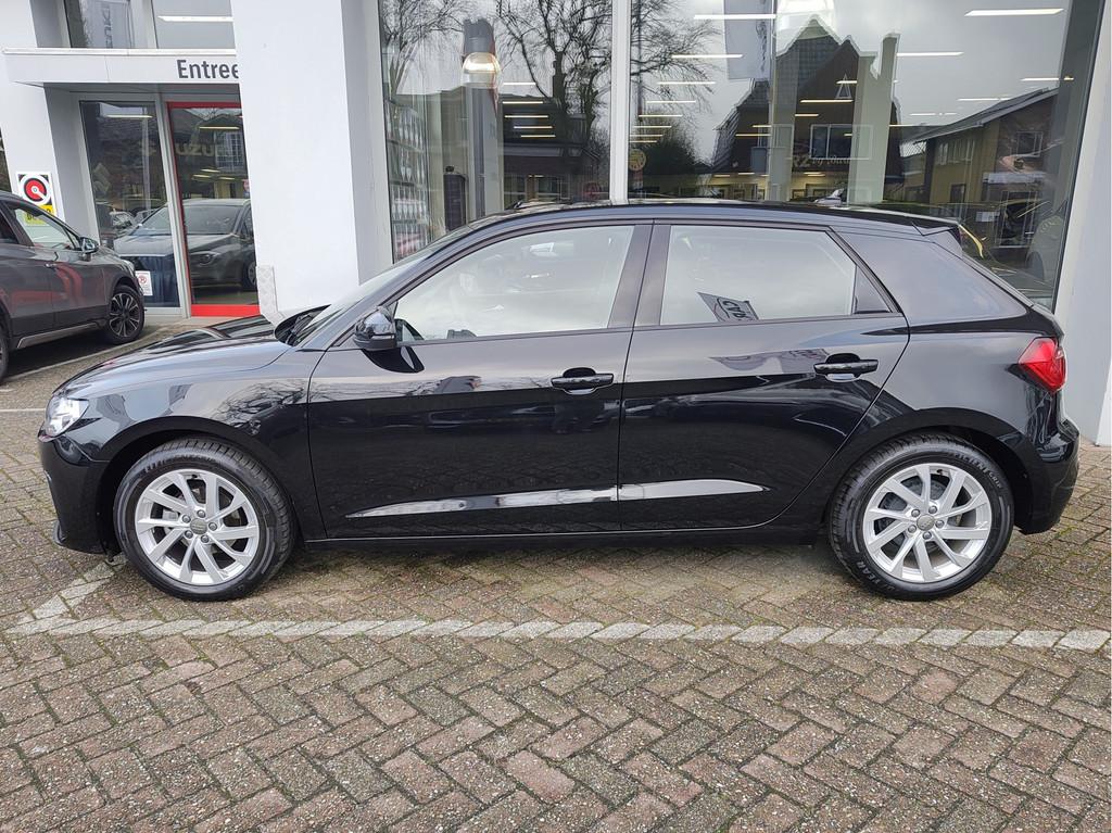 Audi A1 Sportback 25 TFSI ADVANCED EDITION AUT. Virtual Cock, 12 maanden, Stof, 95 pk, Zwart