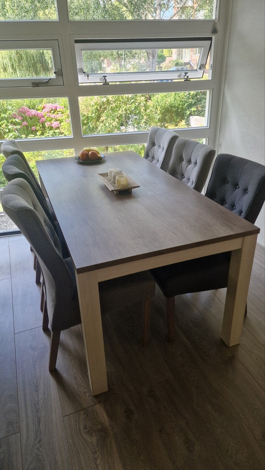 Moderne eettafel met 6 stoelen - Zo goed als nieuw, Huis en Inrichting, Tafels | Eettafels, Ophalen, Gebruikt, Overige materialen