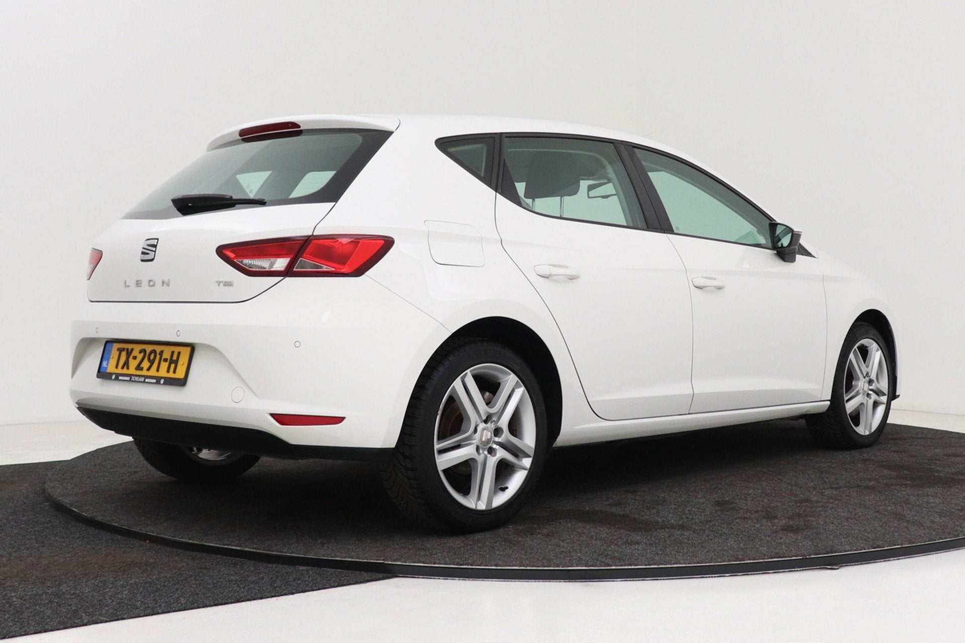 Seat Leon 1.2 TSI Style Business | Automaat | Climate | Stoe, Auto's, 1141 kg, Stof, Gebruikt, 4 cilinders