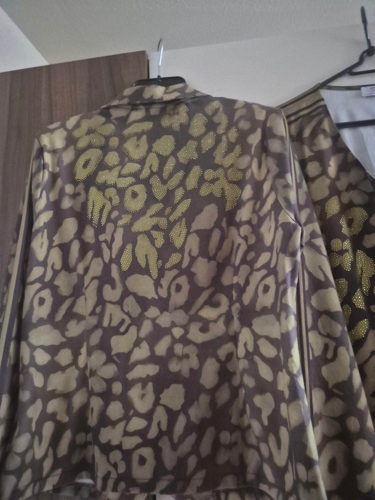 Damespak missy met luipaardprint en glitterdetails, Onbekend, Ophalen of Verzenden, Zo goed als nieuw