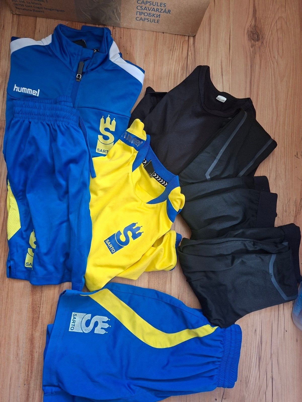 Voetbalkleding Sarto - Diverse maten en items, Sport en Fitness, Voetbal, Maat XS of kleiner, Ophalen of Verzenden, Shirt