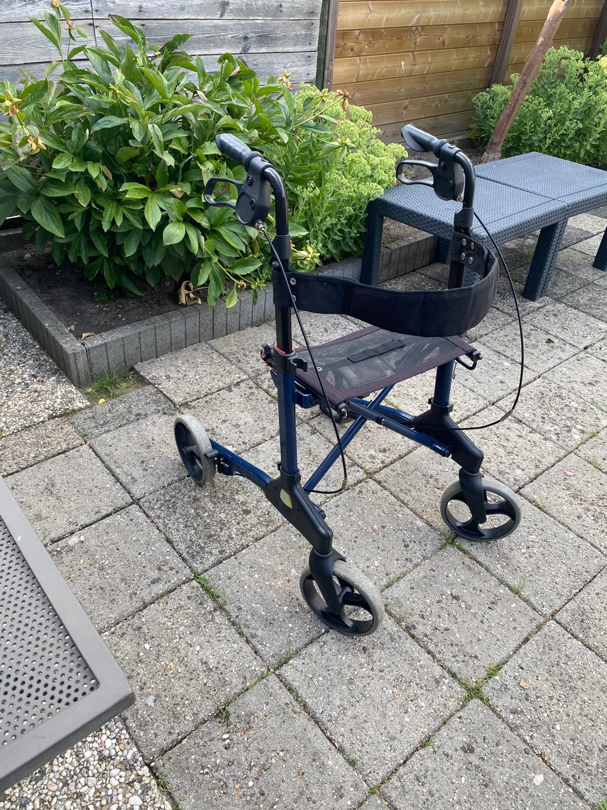 Rollator lichtgewicht, Ophalen of Verzenden, Lichtgewicht, Gebruikt
