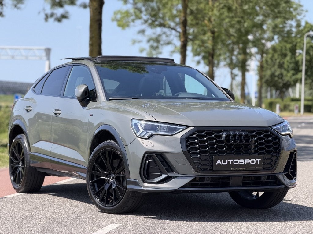 Audi Q3 Sportback 45 TFSI e 245 Pk S-Line Pano B&O Navi Keyl, Auto's, Automaat, Dealer onderhouden, Gebruikt, 4 cilinders