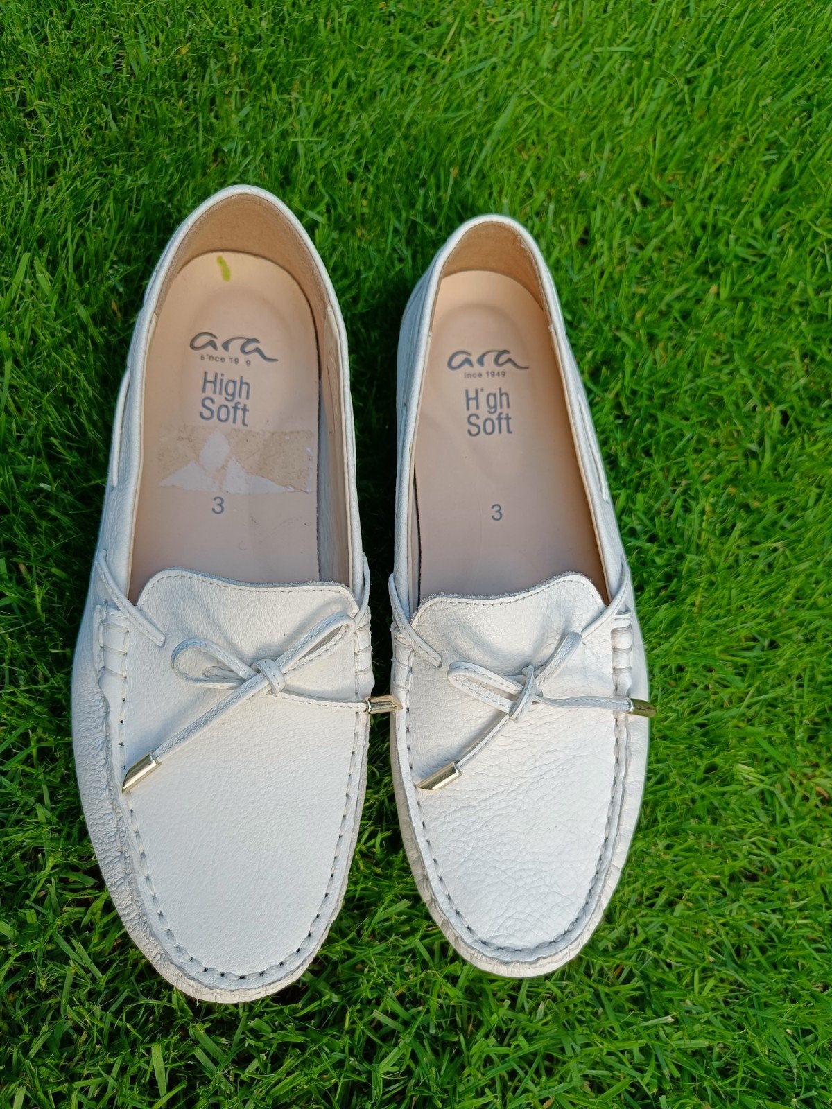 Ara High Soft dames schoenen maat 3 (36) ecru nieuw, Ophalen of Verzenden, Zo goed als nieuw, Beige, Sneakers of Gympen