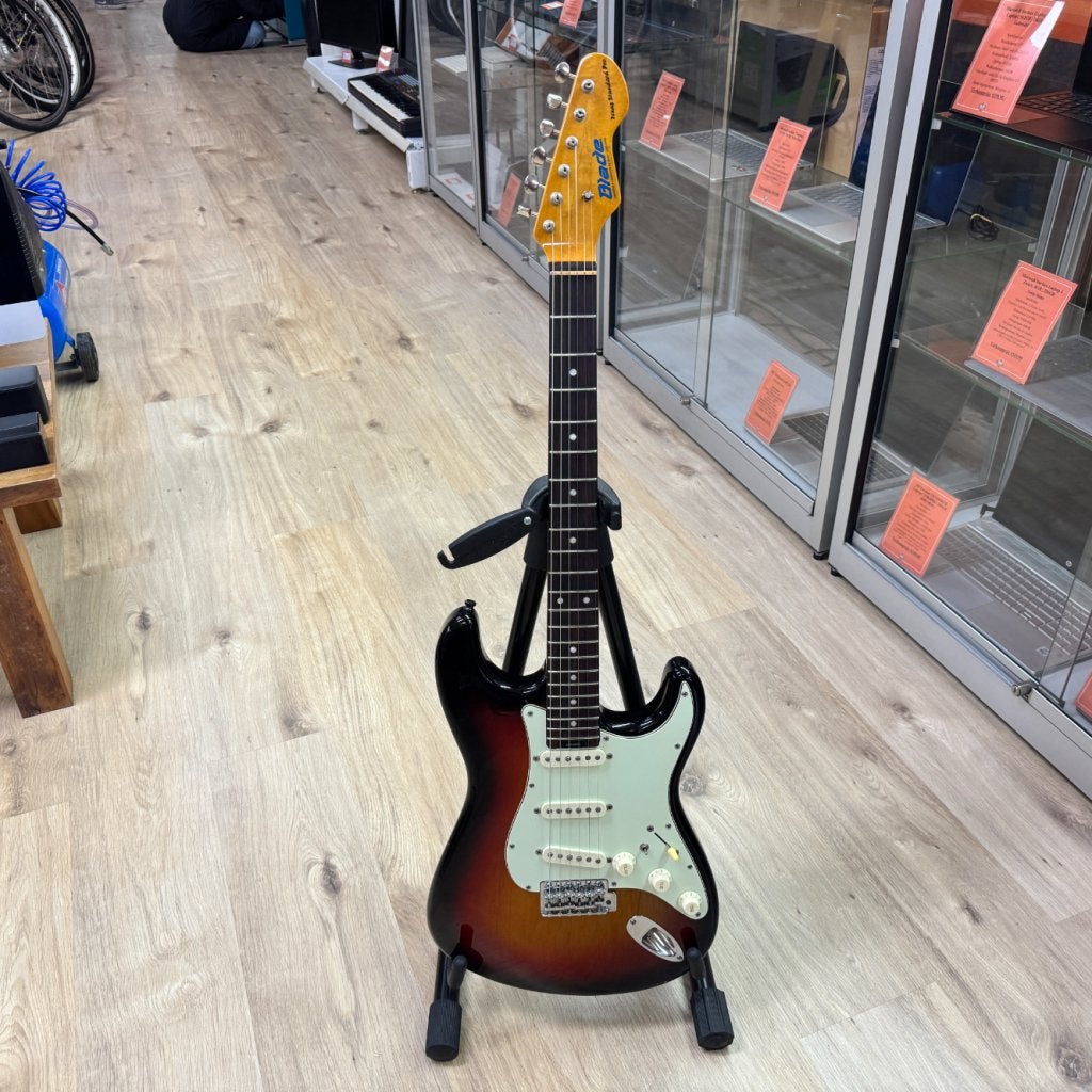 Levinson Blade Texas Standard Pro | Sunburst | 2006 |Koffer, Flex Ltd., Zo goed als nieuw, https://flex.com/contact-us, Nobelstraat 10, 5807 GA Oostrum LB, Limburg, Nederland