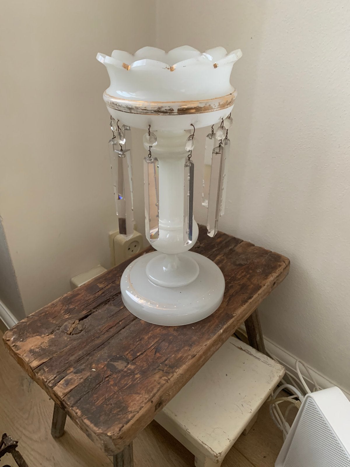 Vintage opaline glas met kristallen hangers, Antiek en Kunst, Ophalen