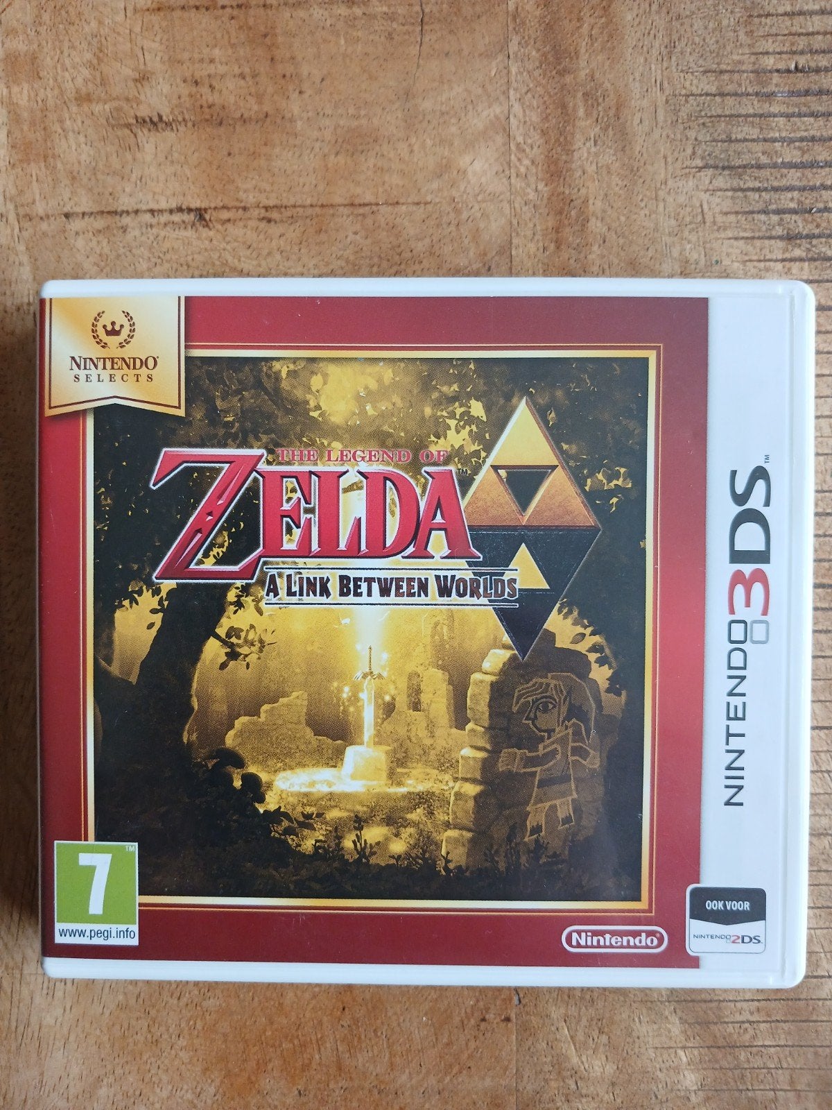 The Legend of Zelda: A Link Between Worlds - Nintendo 3DS, Ophalen of Verzenden