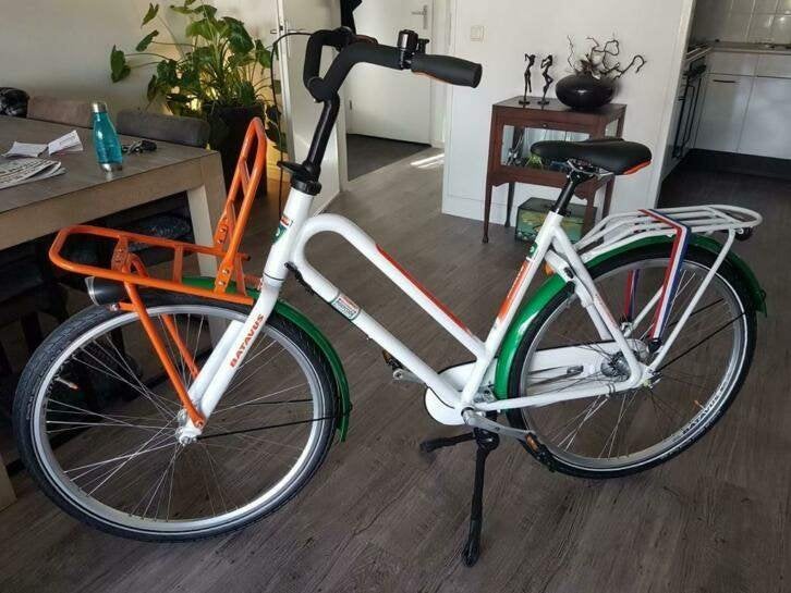 Postcode Loterij Fiets, Nieuw, Ophalen, Terugtraprem, Versnellingen, Batavus
