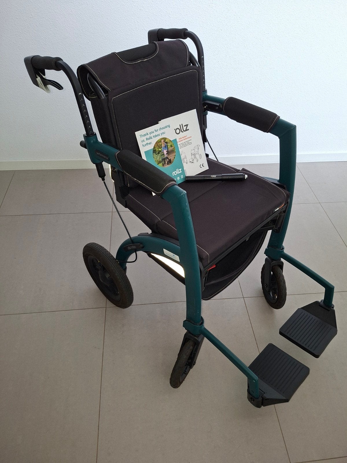 Rollz Motion Performance rollator en rolstoel, Ophalen, Zo goed als nieuw, Duwrolstoel
