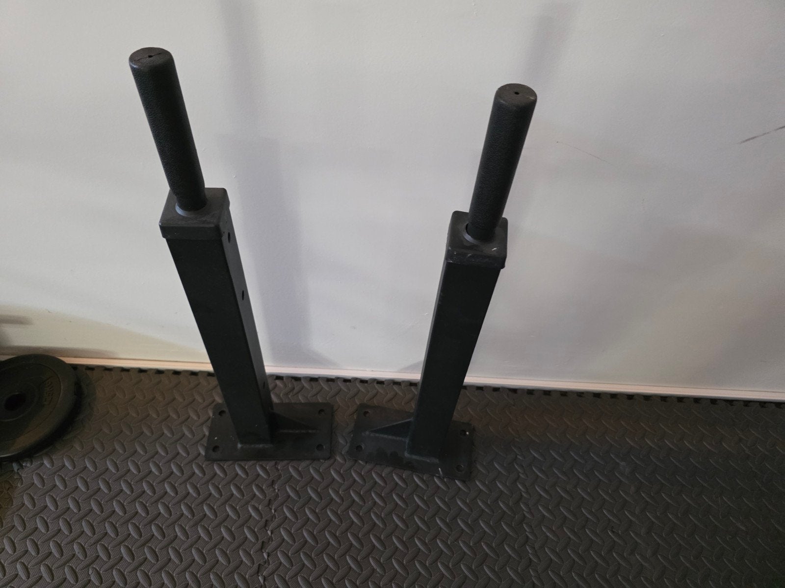 Wandgemonteerde optrekstang - Pull-up bar, Sport en Fitness, Fitnessmaterialen, Ophalen, Gebruikt, Buik, Oprekstang