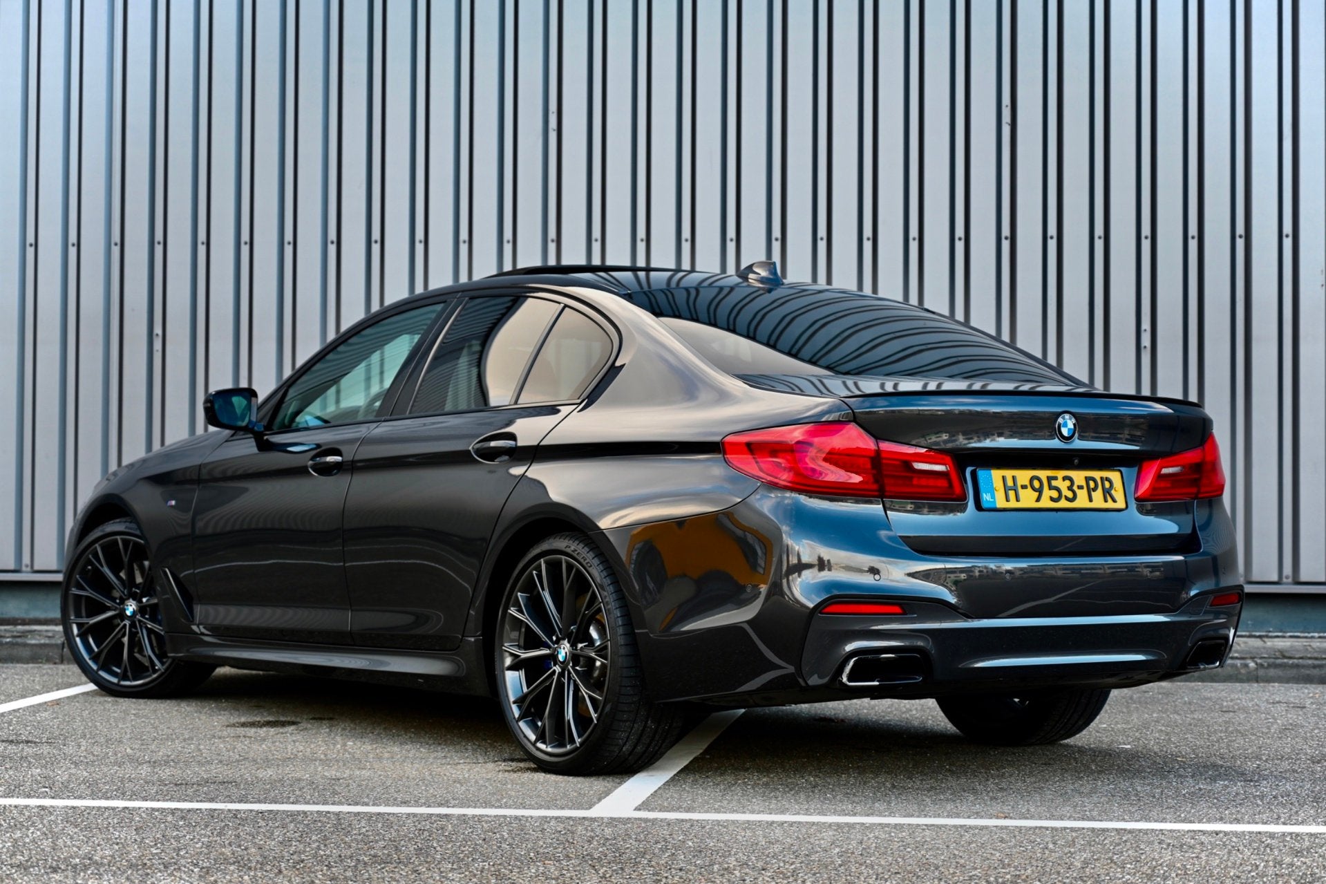 BMW 5-serie 530D, M-Sport, High Executive | RWD | Individual, Achterwielaandrijving, Gebruikt, 2993 cc, 2000 kg