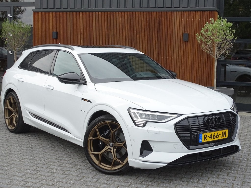 Audi e-tron e-tron 55 Quattro 408PK / pano / 22'' RS / B&O s, Auto's, Automaat, 0 cilinders, Wit, Leder