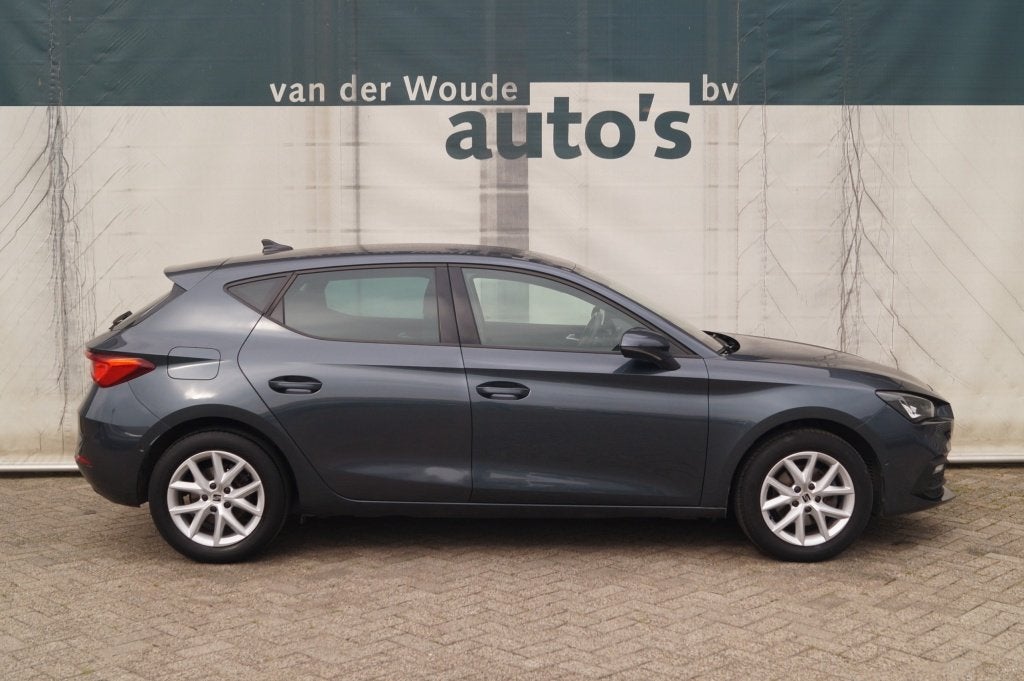SEAT Leon 1.0 eTSI 110pk DSG Style Business Intense -NAVI-EC, Auto's, Seat, Dealer onderhouden, Stof, Gebruikt, Euro 6