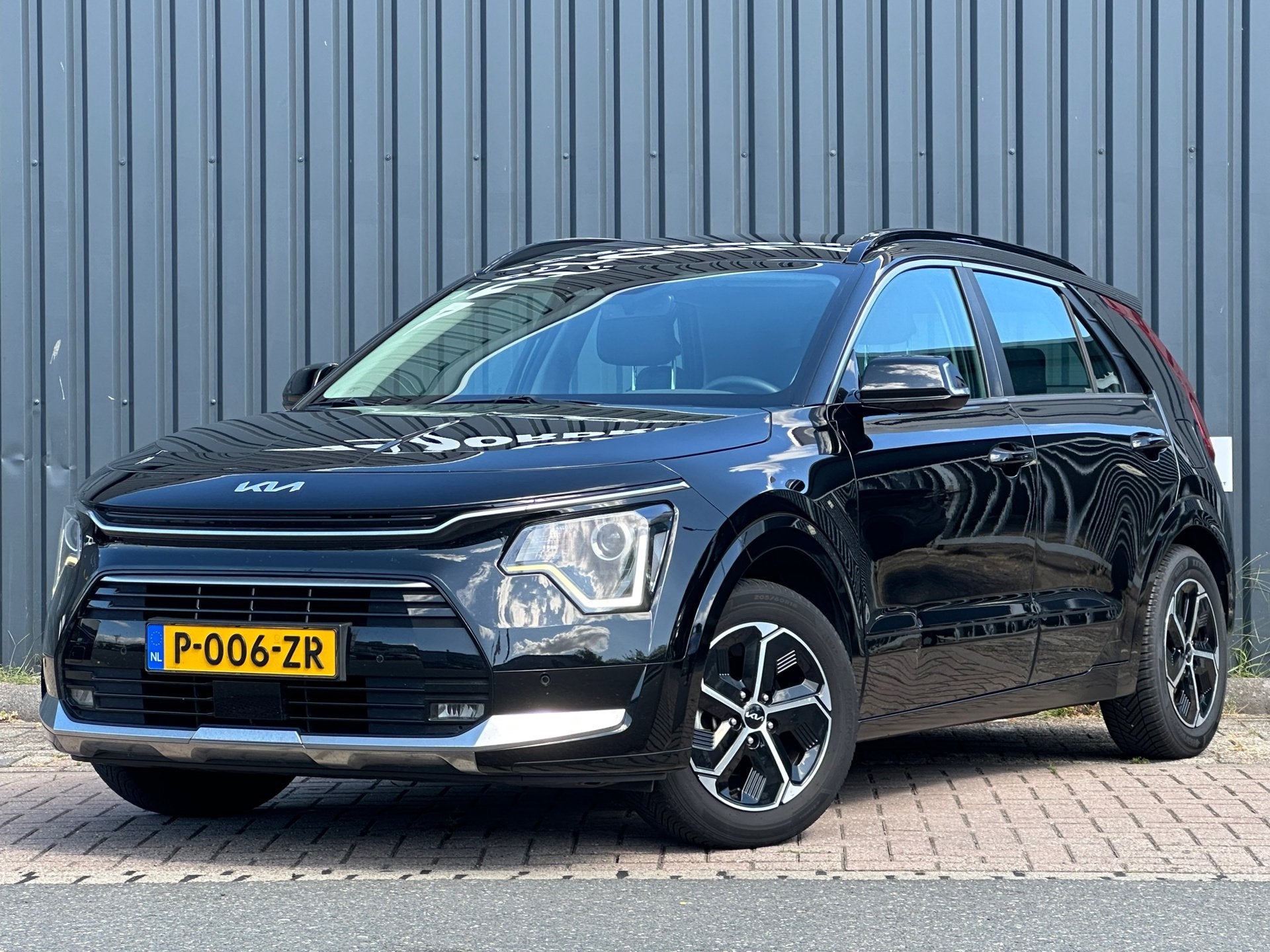 Foto 2 van Kia Niro 1.6 GDi Hybrid DynamicLine CAMERA|LEER|NAVI
