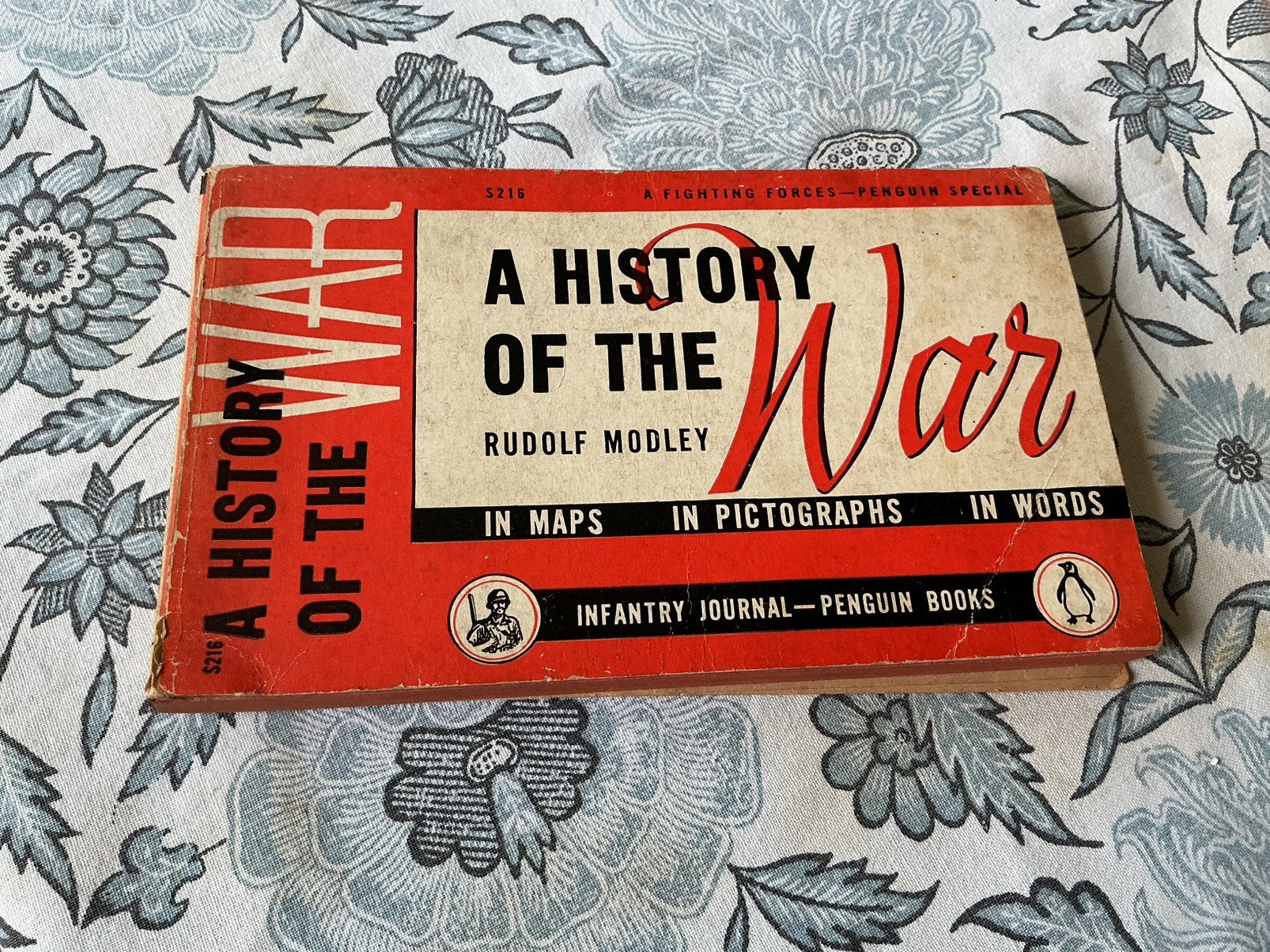 Oorlogsboekje history of the war, Ophalen of Verzenden, Voor 1940, Zo goed als nieuw