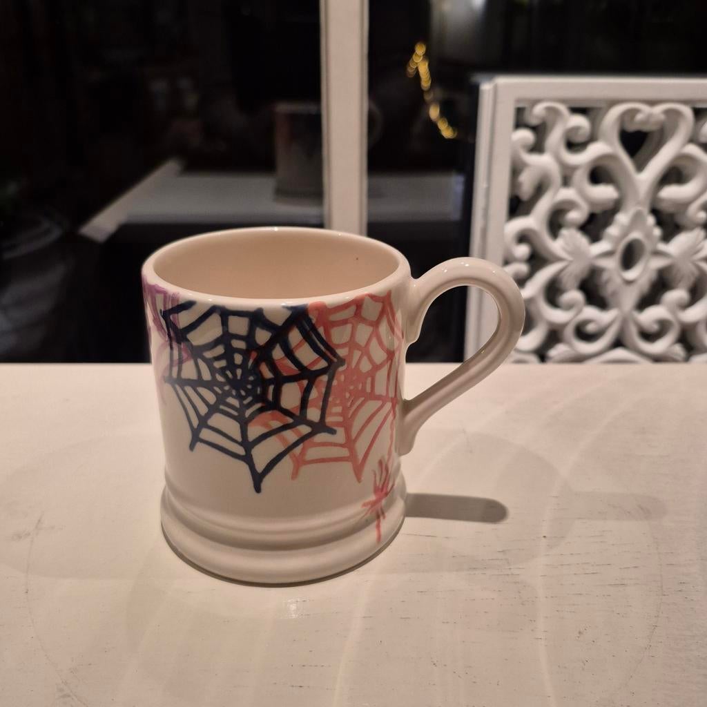 Emma Bridgewater mok 0.5 1/2pt Cobwebbs Haloween nieuw, Nieuw, Ophalen of Verzenden, Overige stijlen, Kop(pen) en/of Schotel(s)