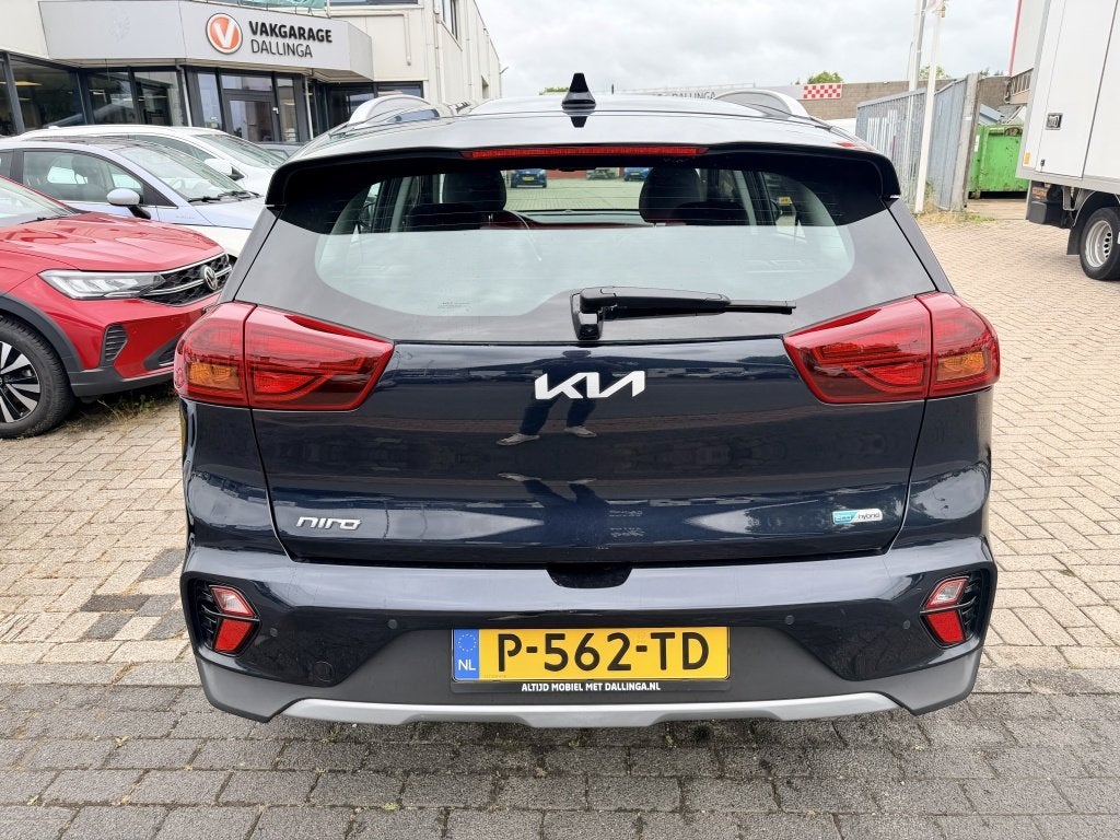 Kia Niro 1.6 GDi Hybrid Dynamicline (bj 2022, automaat), Auto's, Kia, Stof, Gebruikt, Euro 6, Blauw
