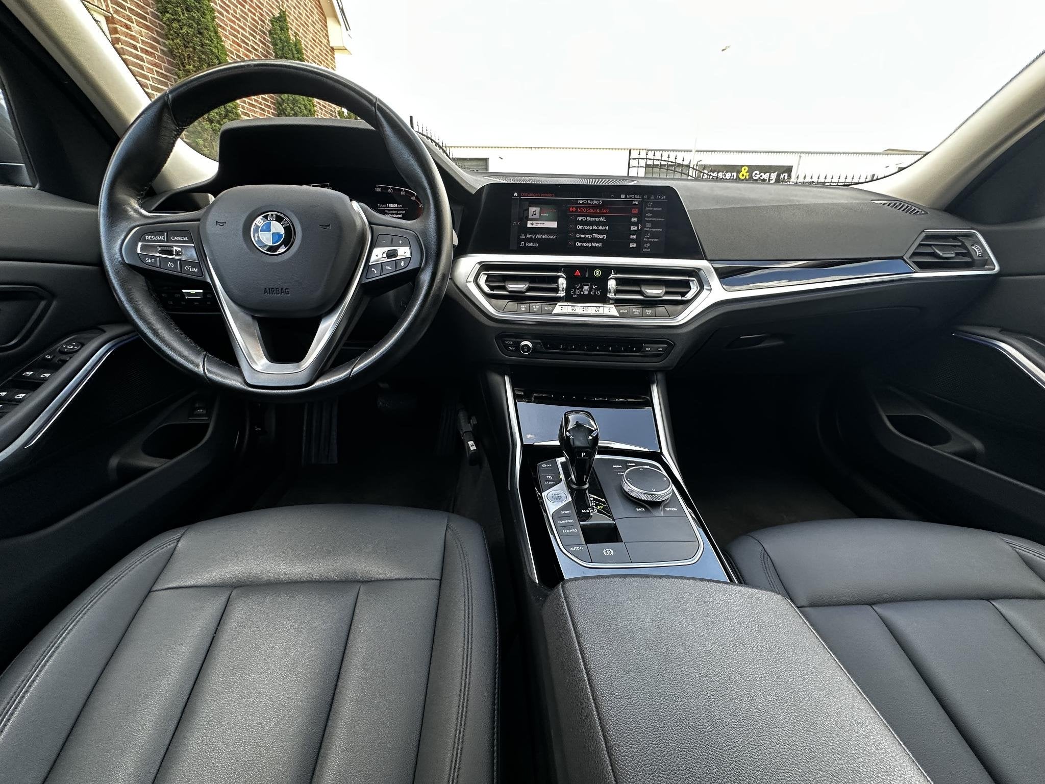 BMW 3-serie Touring 320i Leder|Camera|Sfeer|AdapLed, Auto's, BMW, 1998 cc, Achterwielaandrijving, Gebruikt, 4 cilinders
