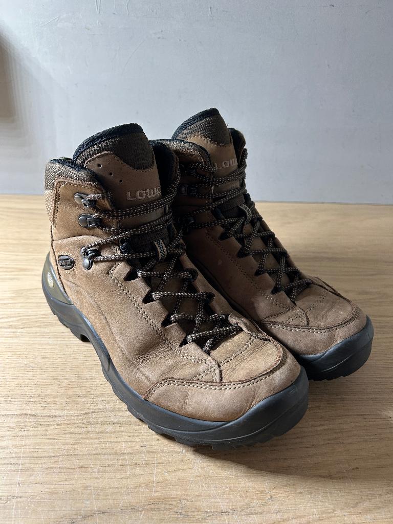 Lowa Wandelschoenen Bruin Maat 39,5, Ophalen of Verzenden, Gebruikt, Schoenen