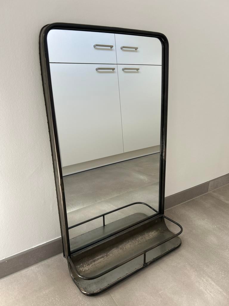 Industriële spiegel met plank - Zwart metaal, Antiek en Kunst, Ophalen, Rechthoekig, 100 tot 150 cm