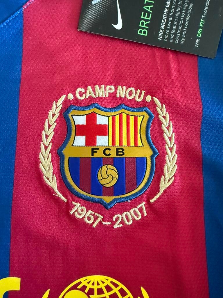 Klassiek voetbalshirt barcelona 2007, Eén persoon