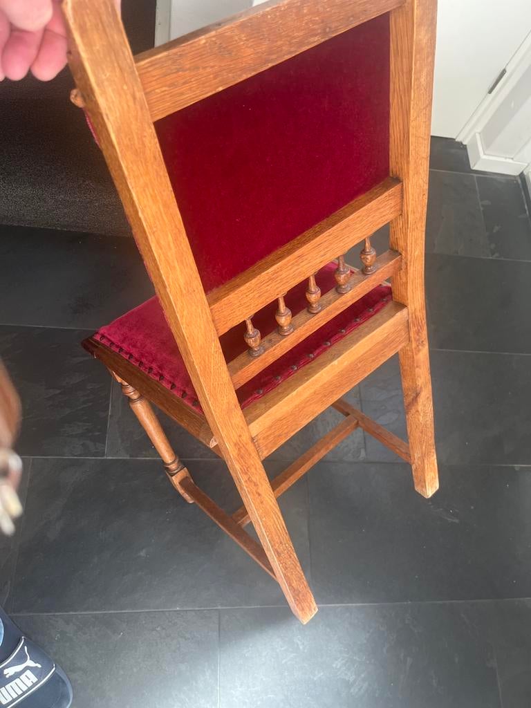 Te koop oude dressoir stoel ., Ophalen of Verzenden, Zo goed als nieuw, Krijtbord