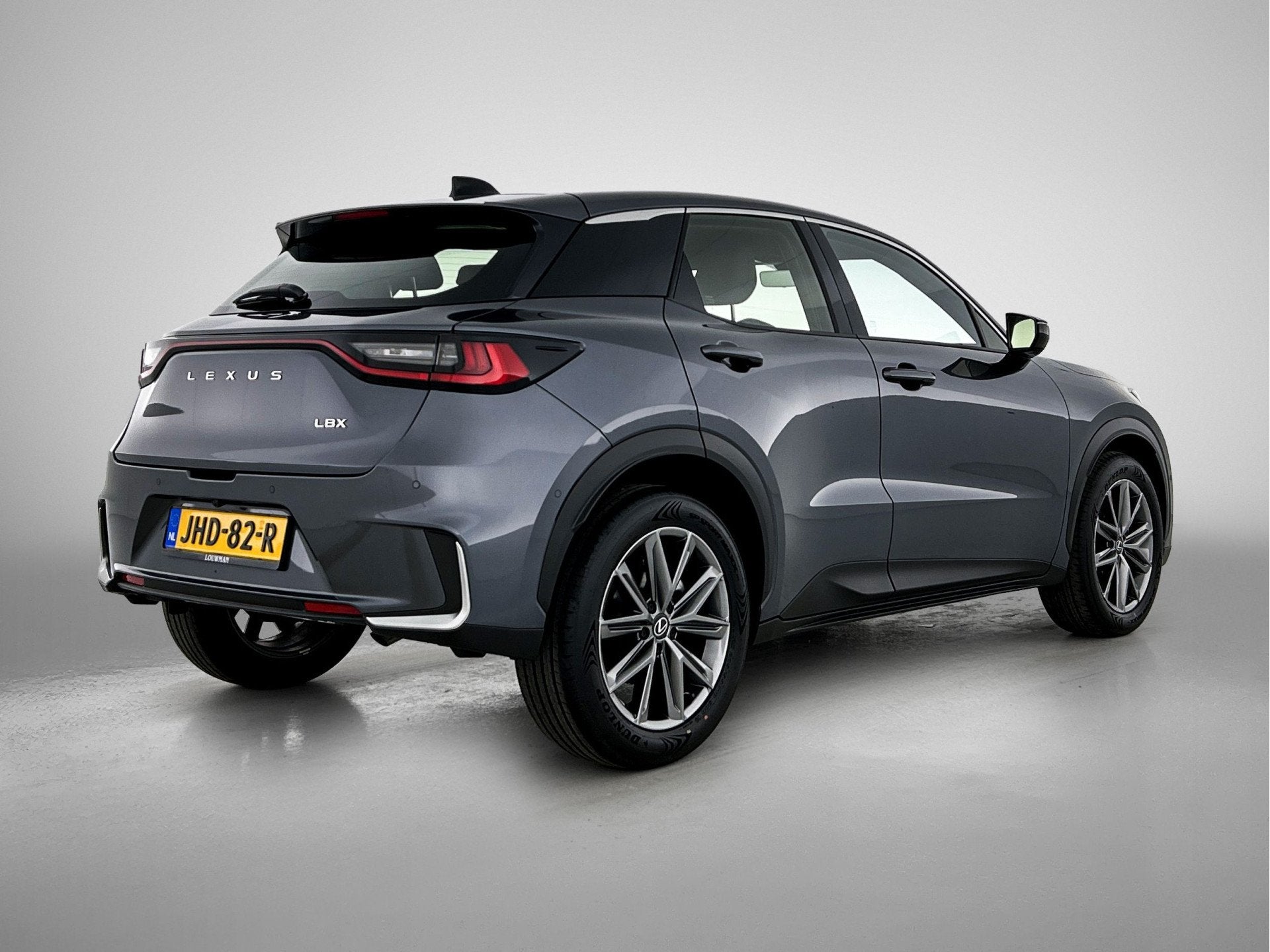 Lexus LBX Relax + Advance pakket (bj 2025, automaat), 12 maanden, 136 pk, Bedrijf, 650 kg