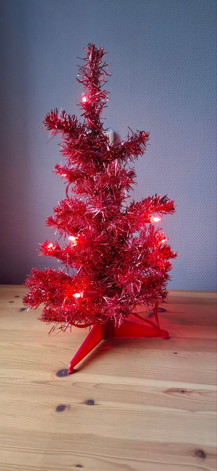 Kerstboompje rood., Diversen, Kerst, Ophalen