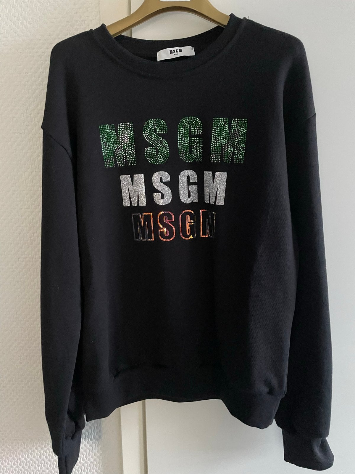Msgm sweater met steentjes 12 jaar, Ophalen of Verzenden, Zo goed als nieuw, Meisje, Trui of Vest