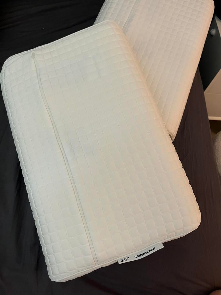 Twee kussens IKEA, Ophalen, Eenpersoons, Zo goed als nieuw, Kussen