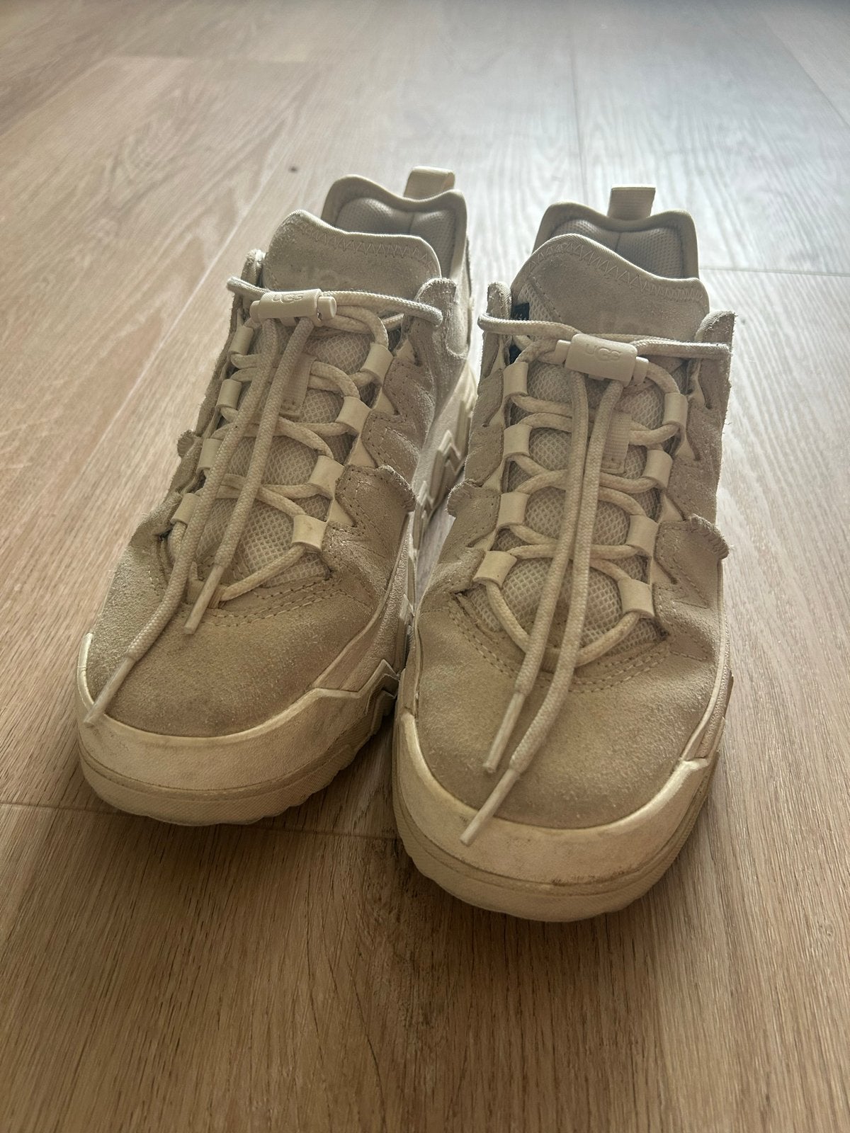 Ugg sneakers beige, Ophalen of Verzenden, Gedragen, Beige, Sneakers of Gympen