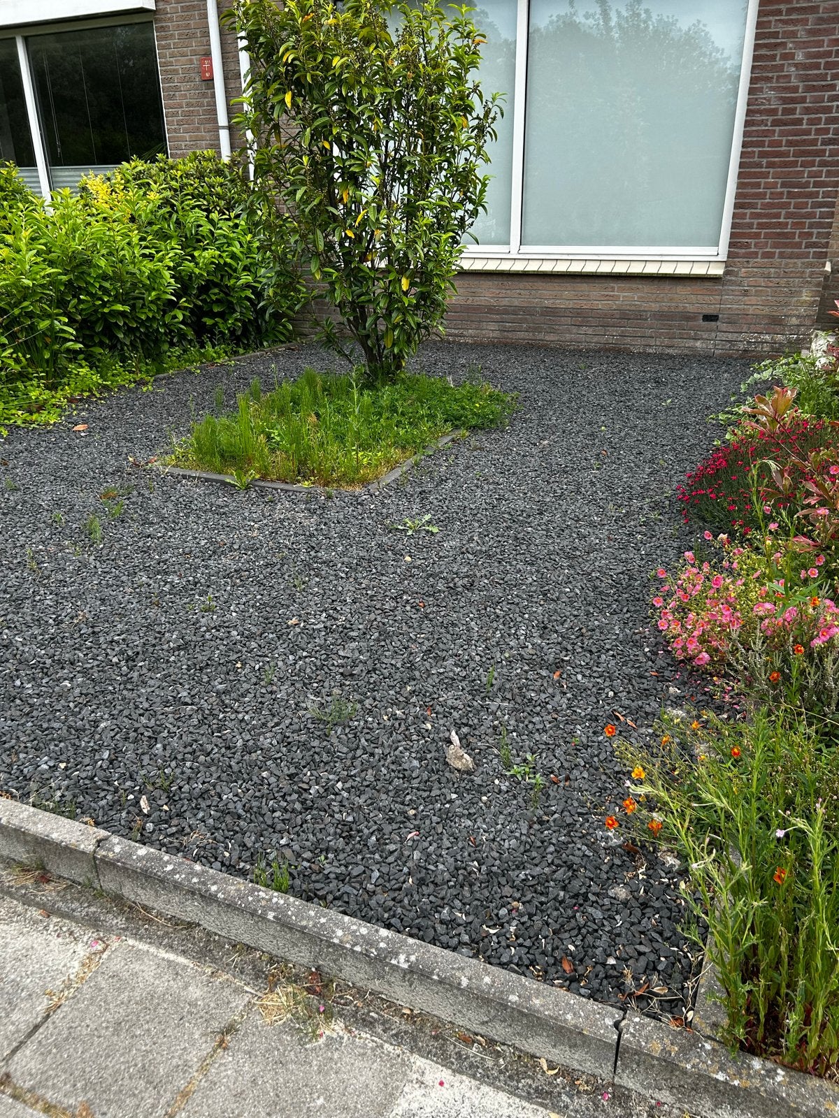 20 m2 donkergrijze Basalt Split, kiezel voor tuin of oprit, Ophalen, Gebruikt, Split, Basalt