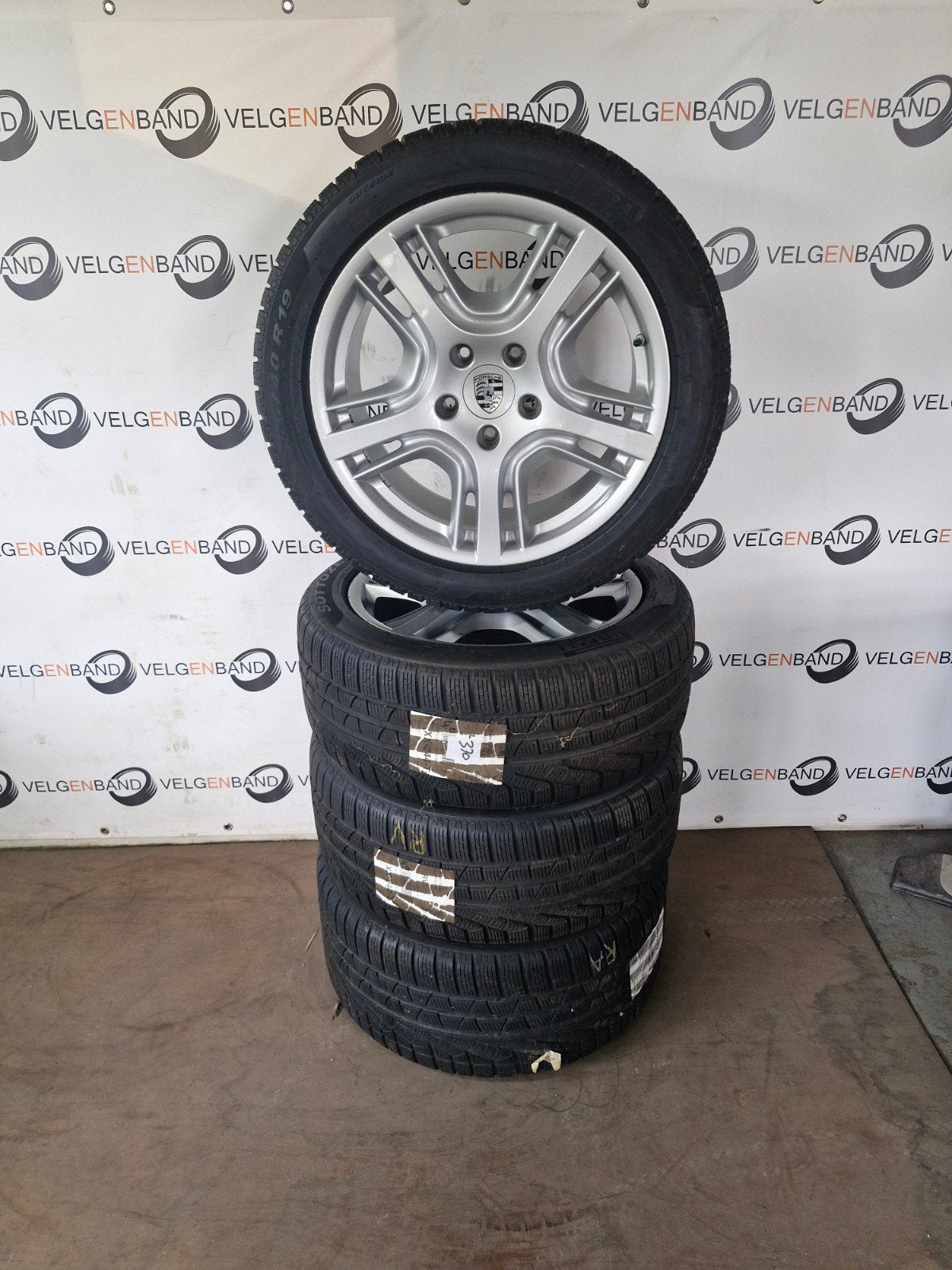 Winterset Porsche Panamera 5x130 71,6 255 45 285 40 19, 19 inch, Gebruikt, 255 mm, .